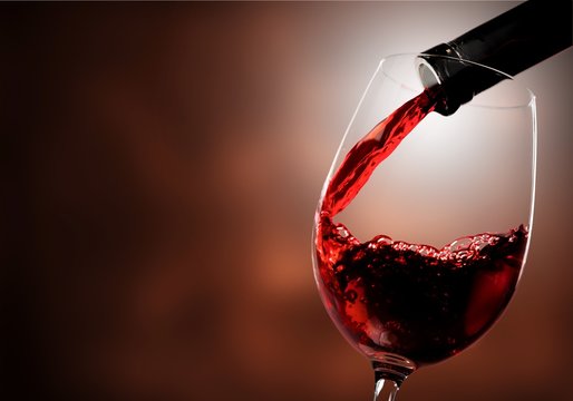 How to Serve Wine at Table
